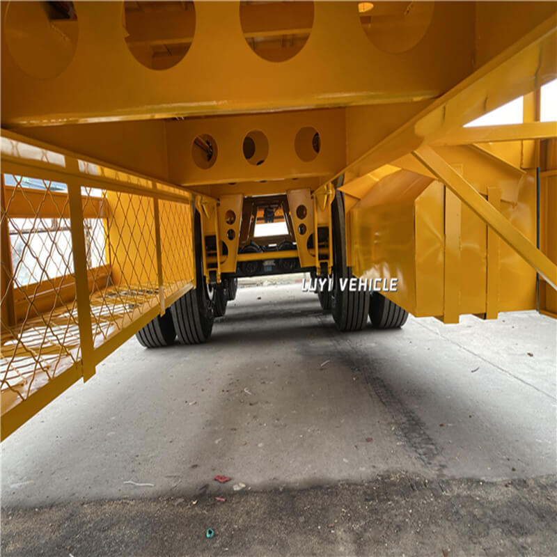 3 axle yellow Flatbed With Baffle