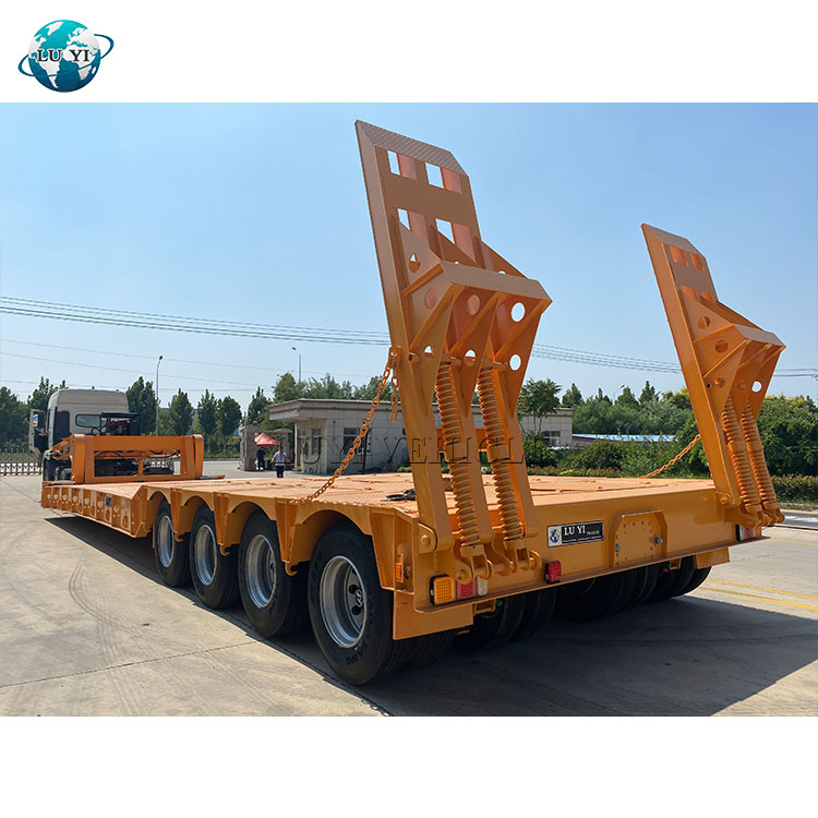 Detachable gooseneck  lowbed trailer